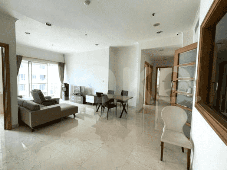 165 sqm, 23rd floor, 3 BR apartment for sale in Kebayoran Lama 4