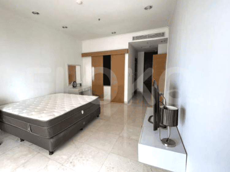 165 sqm, 23rd floor, 3 BR apartment for sale in Kebayoran Lama 3