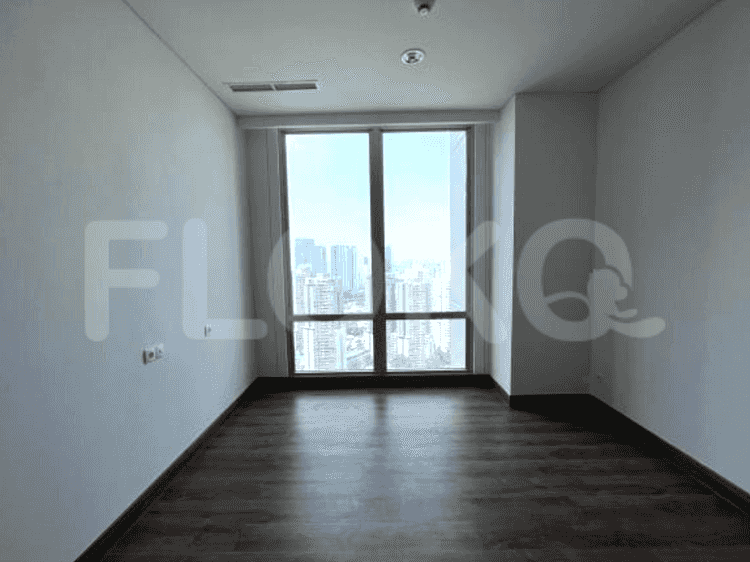 186 sqm, 17th floor, 3 BR apartment for sale in Kuningan 4