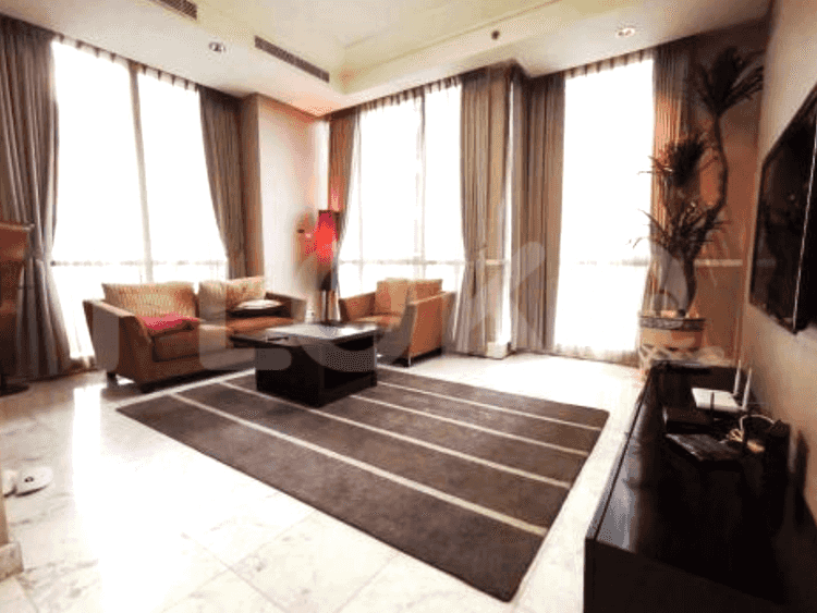 120 sqm, 11th floor, 2 BR apartment for sale in Sudirman 2