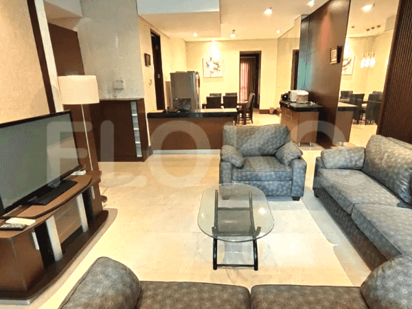 Dijual Apartemen 2 BR, Lantai 5, Luas 122 m2 di Gatot Subroto 4