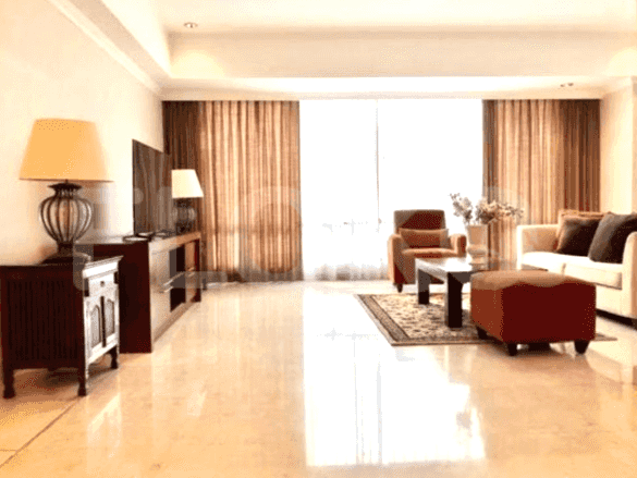 Dijual Apartemen 3 BR, Lantai 12, Luas 174 m2 di Sudirman 4