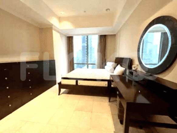 Dijual Apartemen 2 BR, Lantai 3, Luas 94 m2 di Sudirman 5