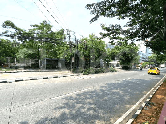 3500 sqm, Land for Sale in Jalan Utama Pangeran Jayakarta, Mangga Dua 1