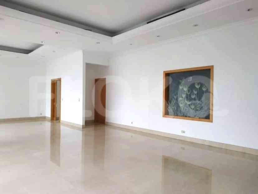 440 sqm, 27th floor, 5 BR apartment for sale in Setiabudi 5