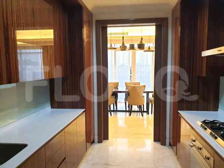 Dijual Apartemen 2 BR, Lantai 9, Luas 157 m2 di Simprug 7