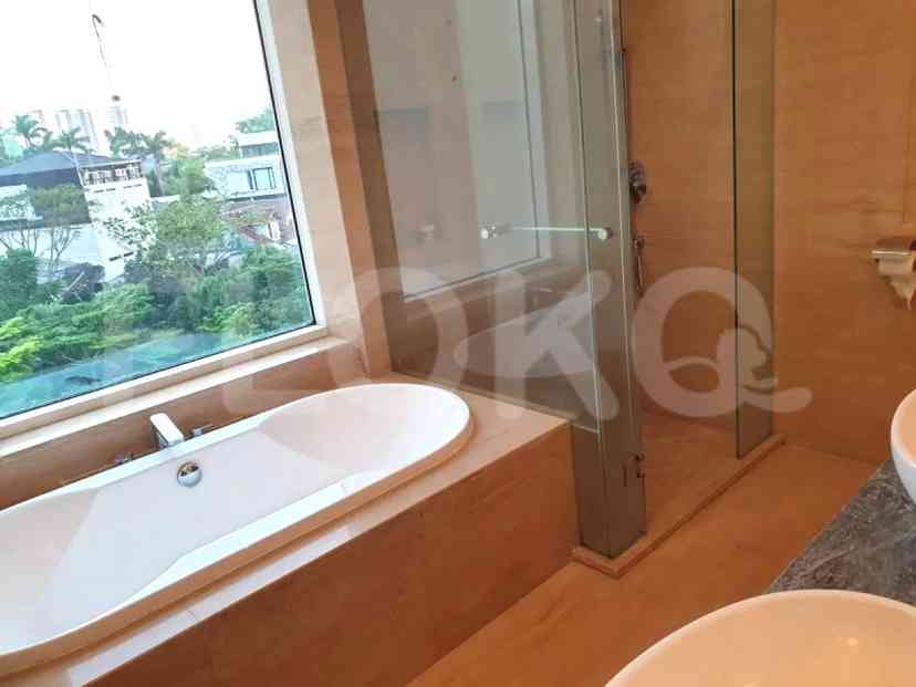 195 sqm, 19th floor, 2 BR apartment for sale in Simprug 6