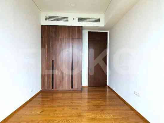 898 sqm, 25th floor, 5 BR apartment for sale in Sudirman 5