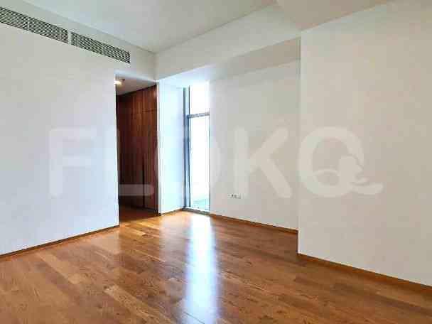 898 sqm, 25th floor, 5 BR apartment for sale in Sudirman 1