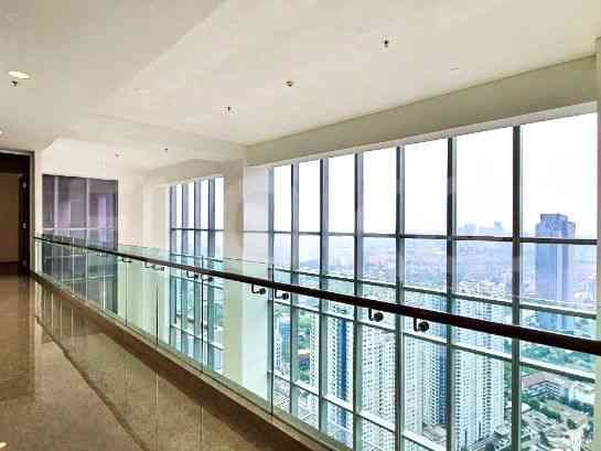 898 sqm, 25th floor, 5 BR apartment for sale in Sudirman 8