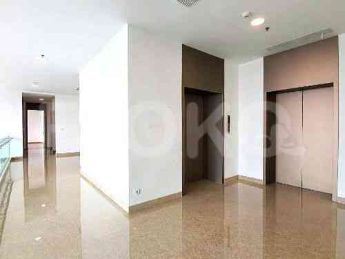 898 sqm, 25th floor, 5 BR apartment for sale in Sudirman 6