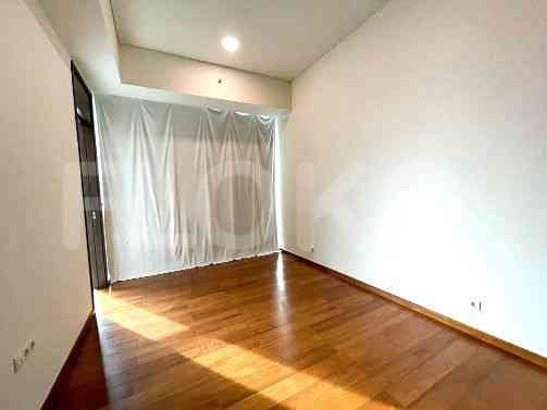 592 sqm, 25th floor, 5 BR apartment for sale in Sudirman 5