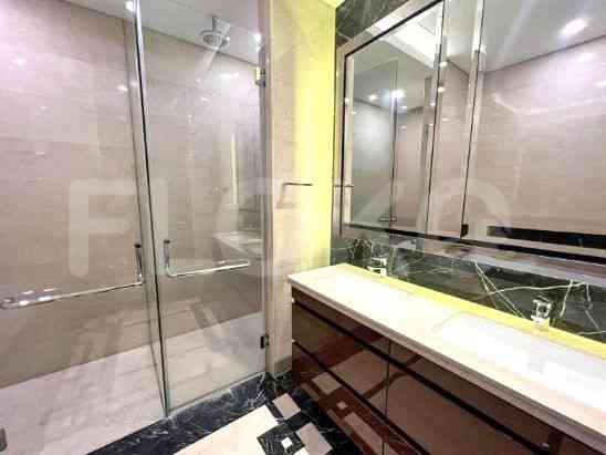 217 sqm, 8th floor, 3 BR apartment for sale in Sudirman 3