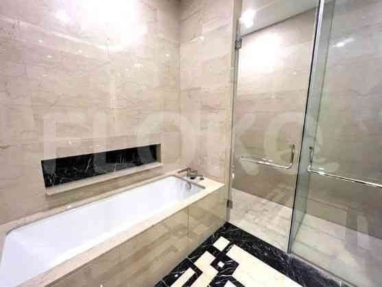 217 sqm, 8th floor, 3 BR apartment for sale in Sudirman 2