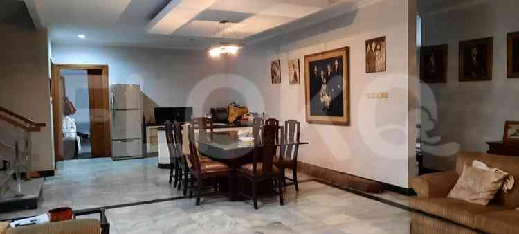 Dijual Rumah 3 BR, Luas 394 m2 di Cilandak Tengah Raya Jakarta Selatan, Cilandak 3