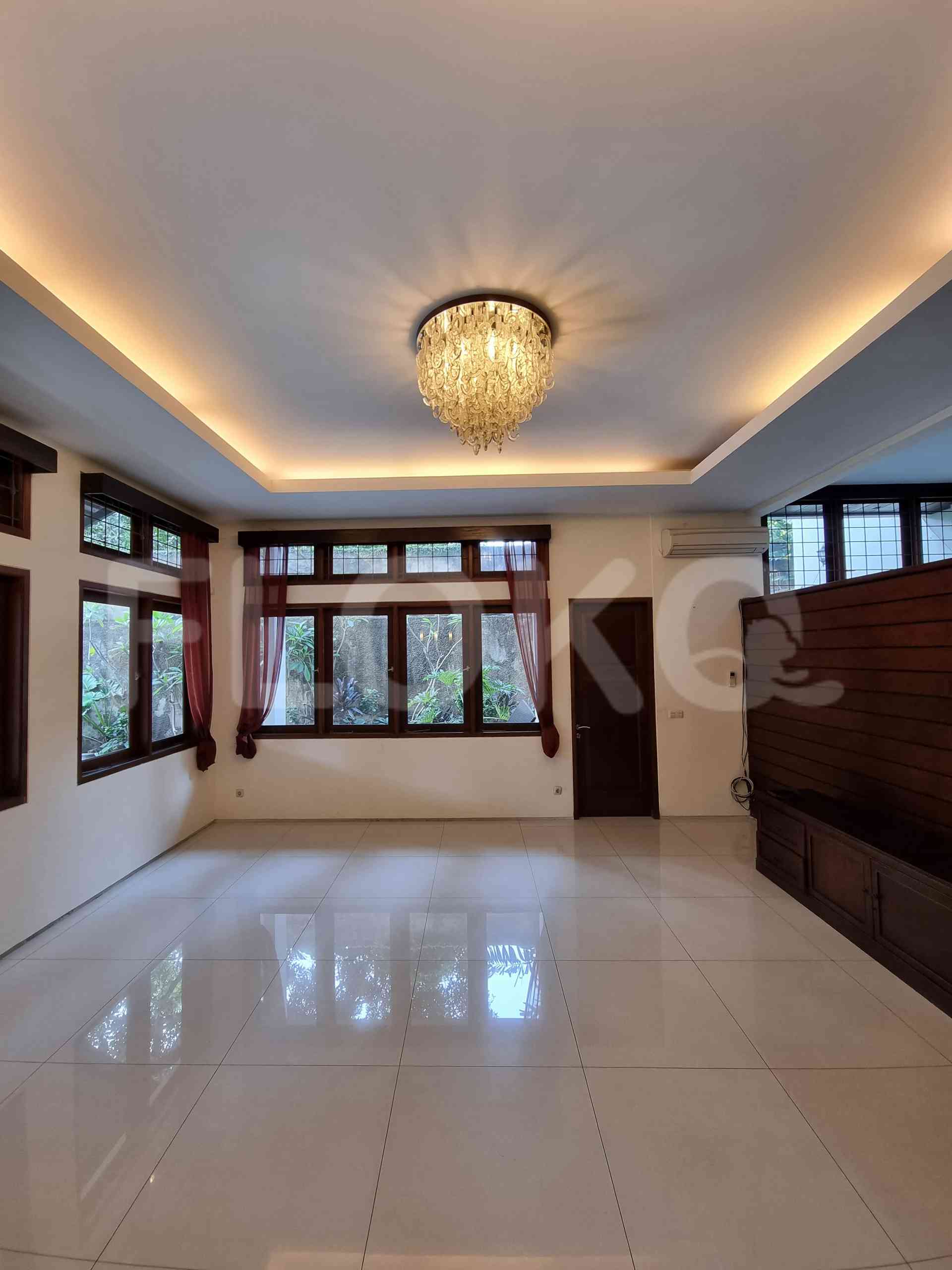 Dijual Rumah 5 BR, Luas 850 m2 di Jl kemang dalam, Kemang 5