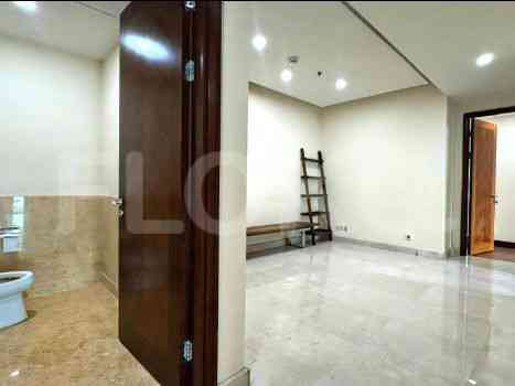 243 sqm, 13th floor, 3 BR apartment for sale in Gandaria 7