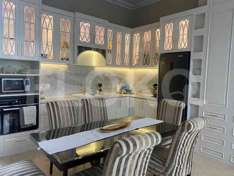 400 sqm, 5 BR house for sale in Kebayoran Baru, Blok M 9