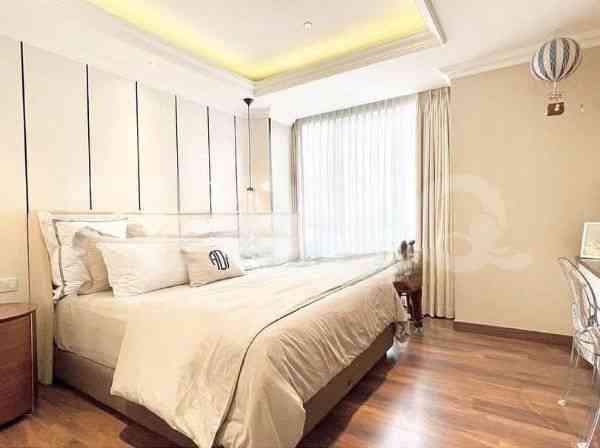 276 sqm, 22nd floor, 3 BR apartment for sale in Kebayoran Lama 2