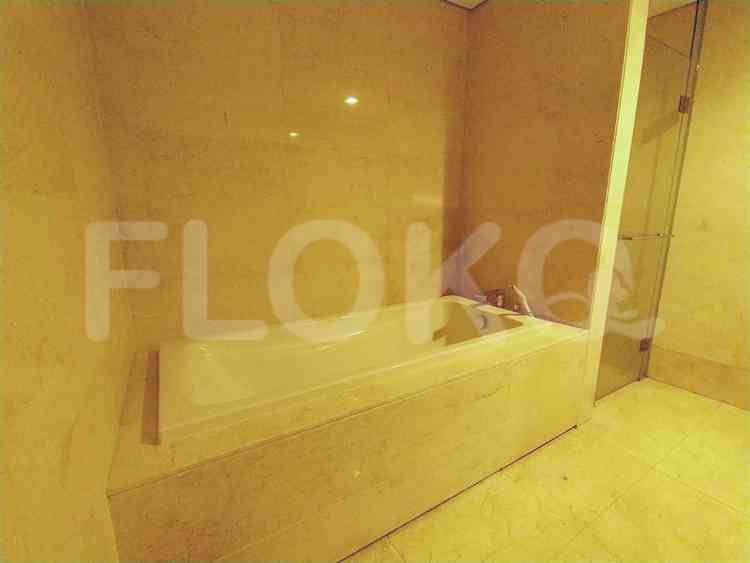 151 sqm, 5th floor, 3 BR apartment for sale in Kuningan 8