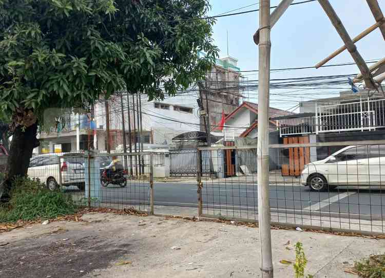 Disewakan Tanah Luas 1200 m2 di JL Raya Pasar Minggu, Pejaten 2