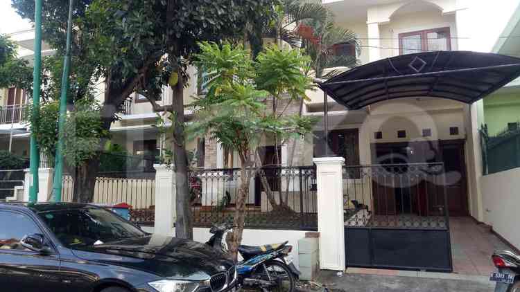 150 sqm, 4 BR house for rent in Rafles Hills Cibubur, Cibubur 2