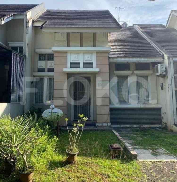 Dijual Rumah 2 BR, Luas 70 m2 di Kota Wisata, Cibubur 1