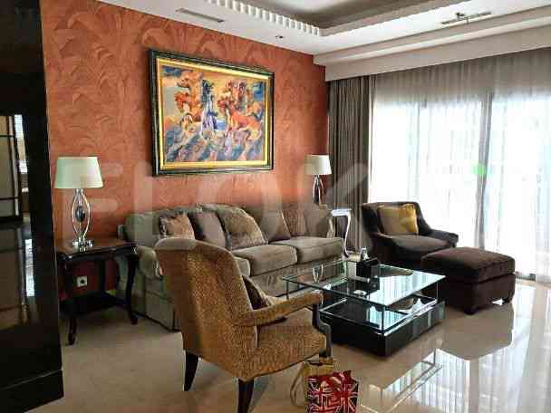 Dijual Apartemen 3 BR, Lantai 6, Luas 170 m2 di SCBD 1