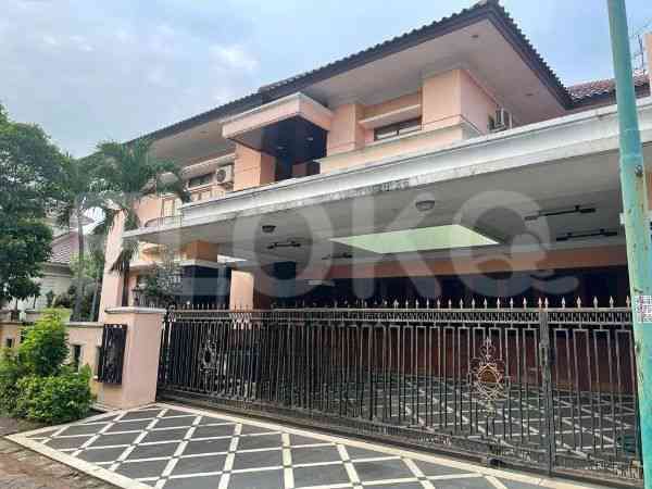 Dijual Rumah 4 BR, Luas 600 m2 di Raffless Hills, Cibubur 1