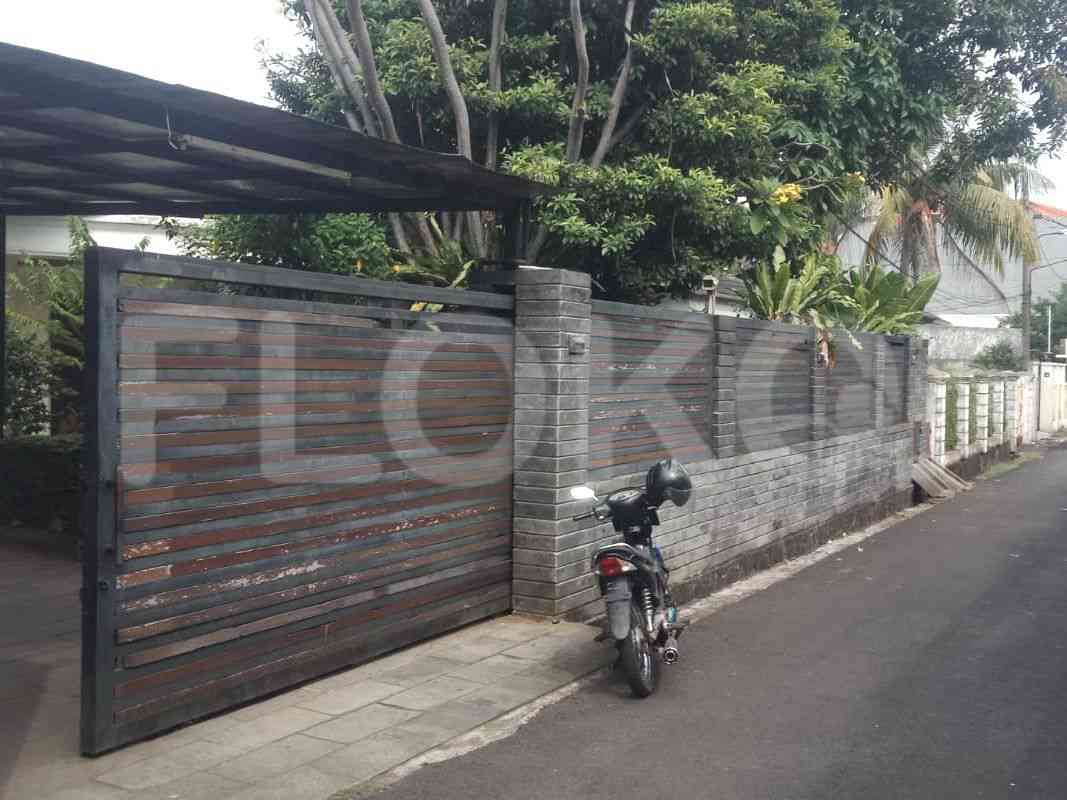 Dijual Rumah 4 BR, Luas 600 m2 di Kemang, Kemang 1