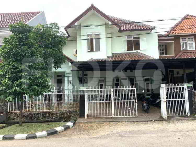 Disewakan Rumah 4 BR, Luas 250 m2 di Kemang Pratama 3, Bekasi 1