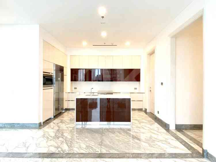 351 sqm, 26th floor, 3 BR apartment for sale in Kebayoran Baru 10