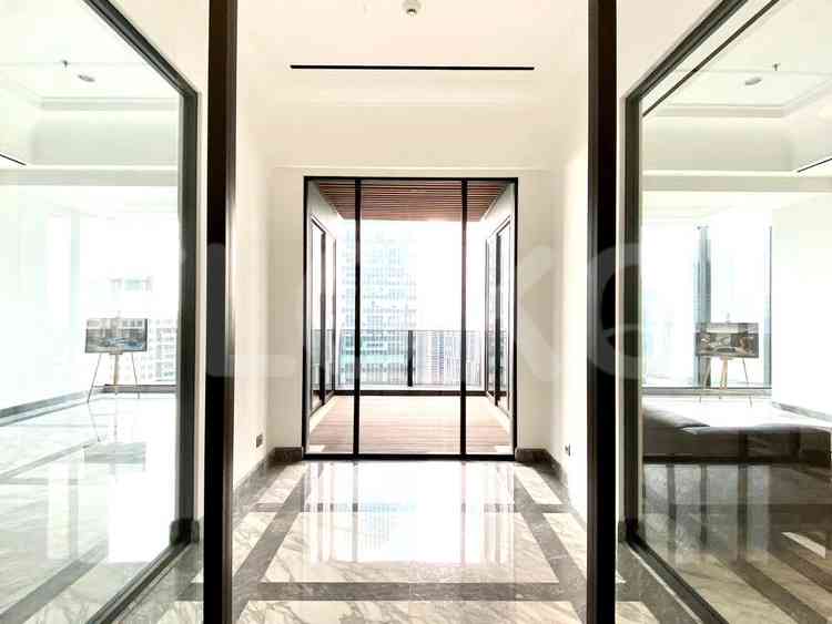 351 sqm, 26th floor, 3 BR apartment for sale in Kebayoran Baru 3