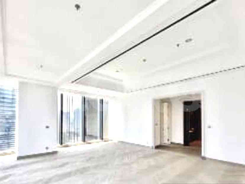 351 sqm, 26th floor, 3 BR apartment for sale in Kebayoran Baru 5