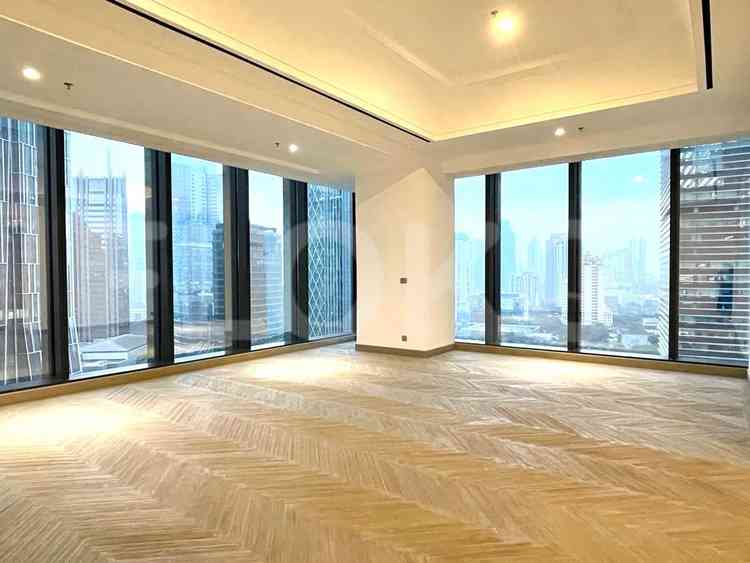 351 sqm, 26th floor, 4 BR apartment for sale in Kebayoran Baru 17