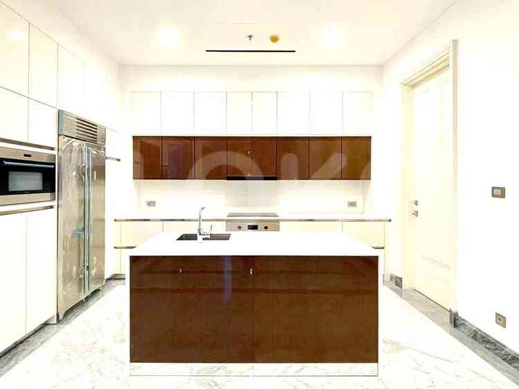 351 sqm, 26th floor, 4 BR apartment for sale in Kebayoran Baru 18