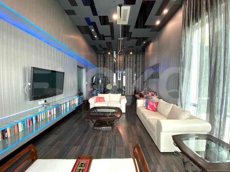 809 sqm, 19th floor, 5 BR apartment for sale in Gandaria 5