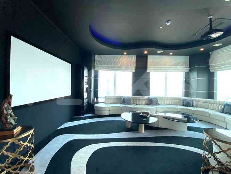 809 sqm, 19th floor, 5 BR apartment for sale in Gandaria 1