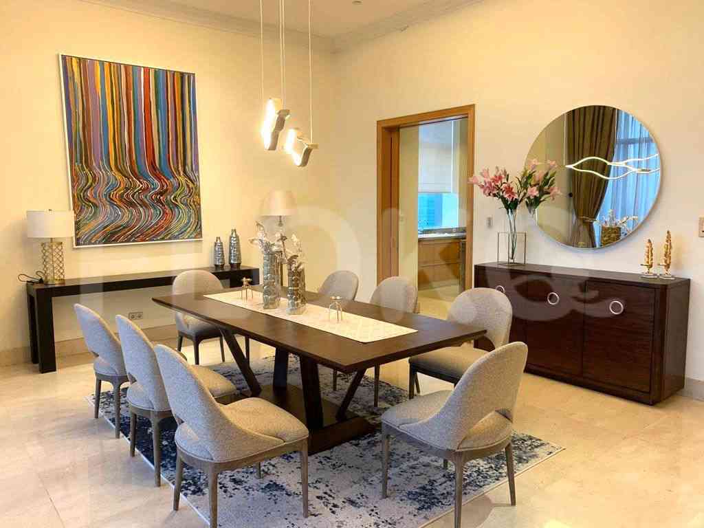 440 sqm, 29th floor, 4 BR apartment for sale in Setiabudi 3