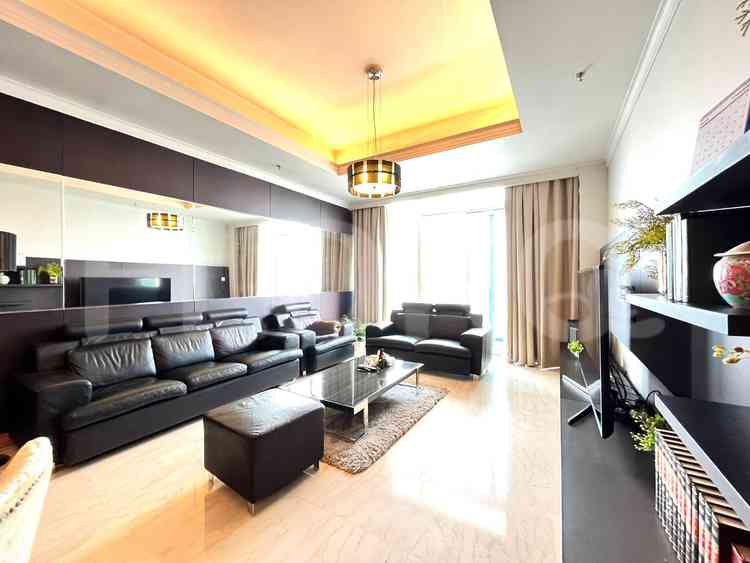 157 sqm, 40th floor, 2 BR apartment for sale in Menteng 4