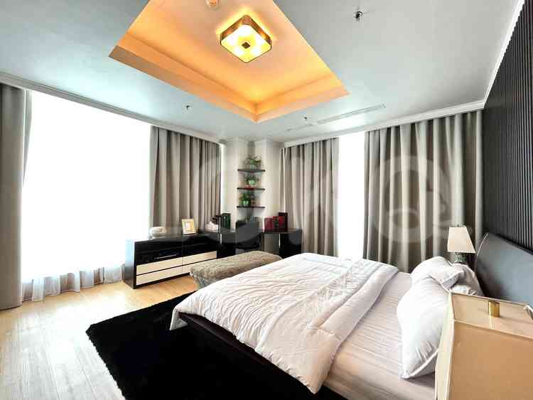 157 sqm, 40th floor, 2 BR apartment for sale in Menteng 7