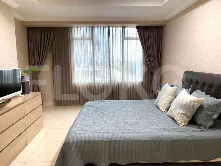 178 sqm, 2nd floor, 3 BR apartment for sale in Tanah Abang 1