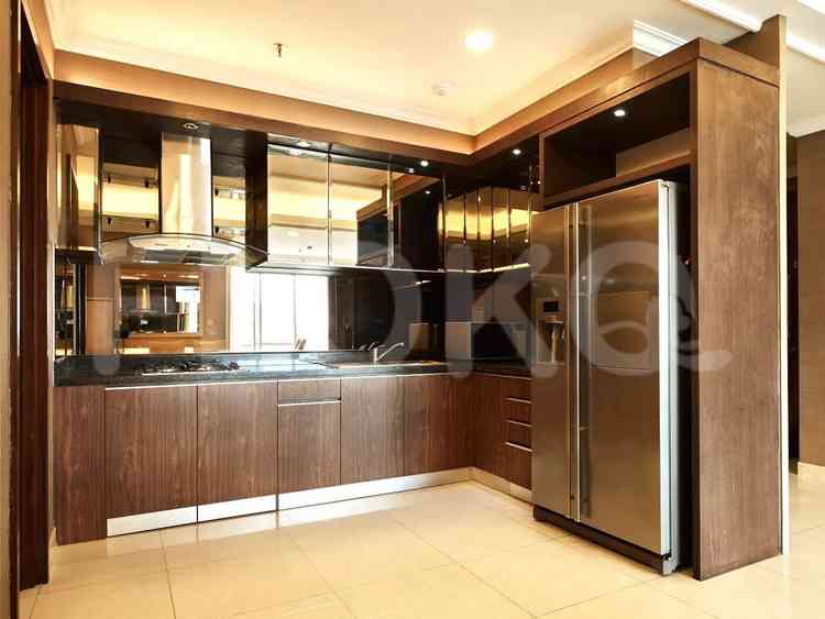 125 sqm, 9th floor, 3 BR apartment for sale in Setiabudi 3