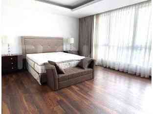 Dijual Apartemen 3 BR, Lantai 10, Luas 283 m2 di Kebayoran Lama 1