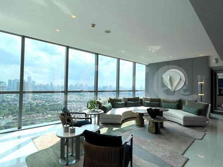 339 sqm, 36th floor, 4 BR apartment for sale in Tanah Abang 11