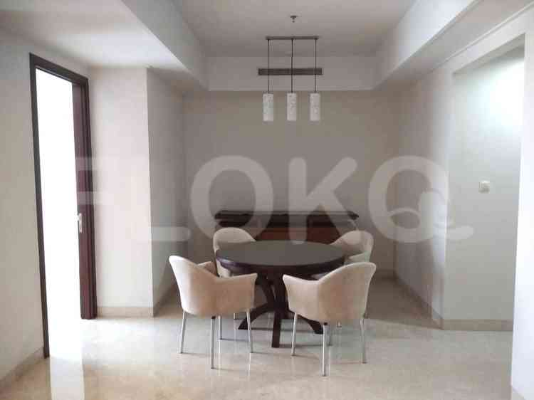 178 sqm, 17th floor, 3 BR apartment for sale in Kuningan 3