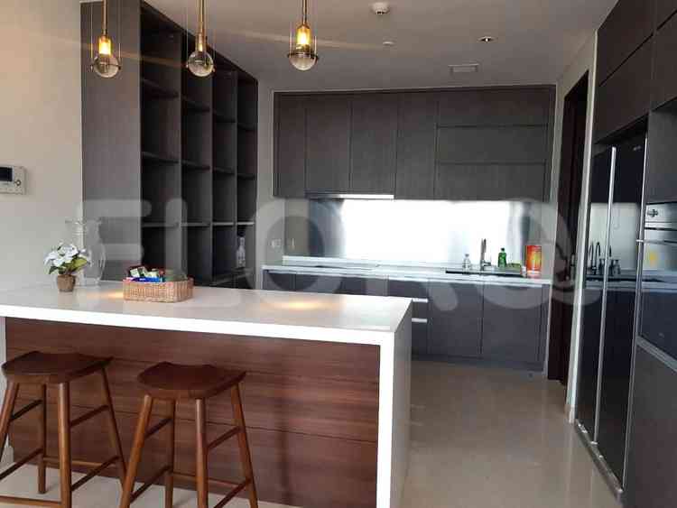 169 sqm, 20th floor, 3 BR apartment for sale in Tanah Abang 5