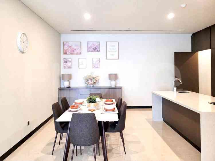 260 sqm, 19th floor, 3 BR apartment for sale in Kebon Sirih 4