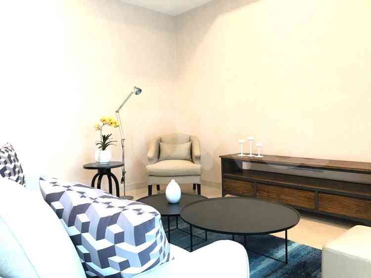 Dijual Apartemen 3 BR, Lantai 10, Luas 217 m2 di Sudirman 8