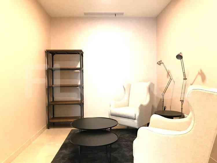 Dijual Apartemen 3 BR, Lantai 10, Luas 217 m2 di Sudirman 4